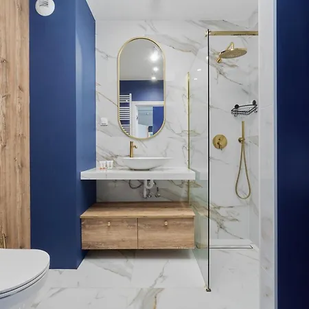 Stylish In Prestige Riverside Location Ksiecia Witolda By Renters